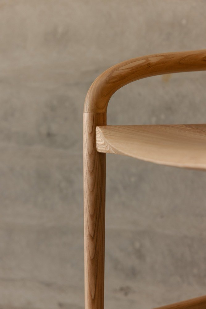 Detail of the curved ash backrest